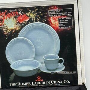 Fiesta Ware Periwinkle 5-Piece Place Setting – Retired Color – NIB– Hard to Find